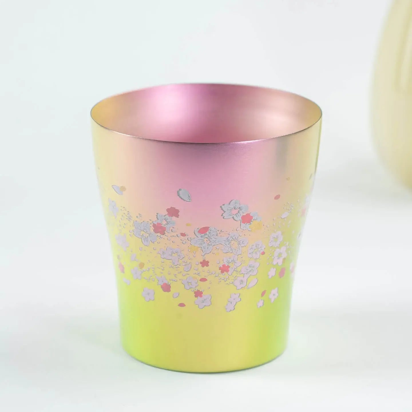 Front view of the pink HORIE Titanium Tumbler Hana Series Sakura Saku (250ml).